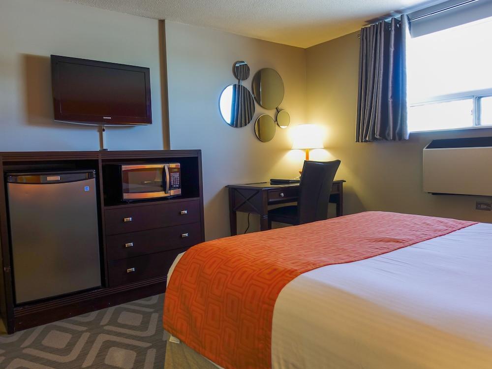 Howard Johnson By Wyndham Gravenhurst Esterno foto