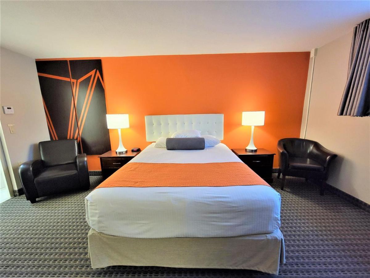 Howard Johnson By Wyndham Gravenhurst Esterno foto