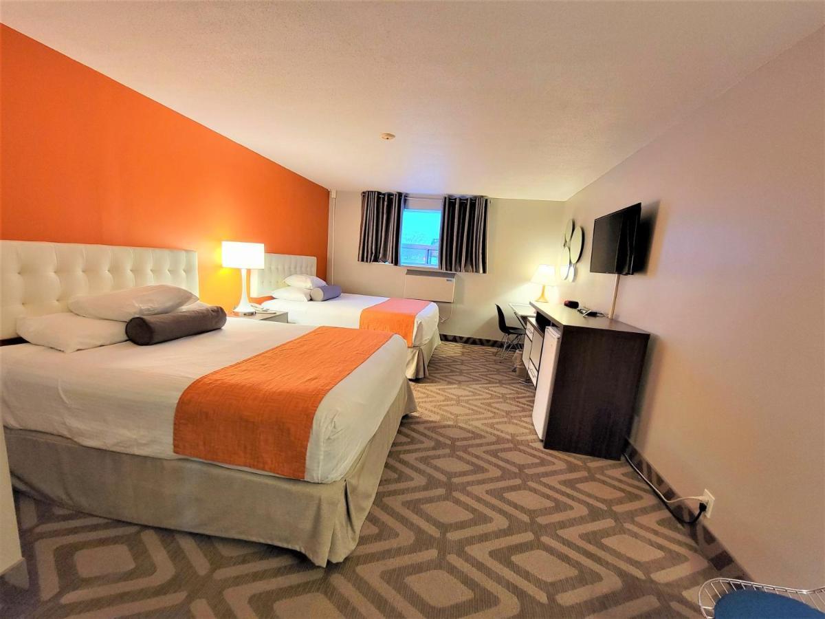 Howard Johnson By Wyndham Gravenhurst Esterno foto