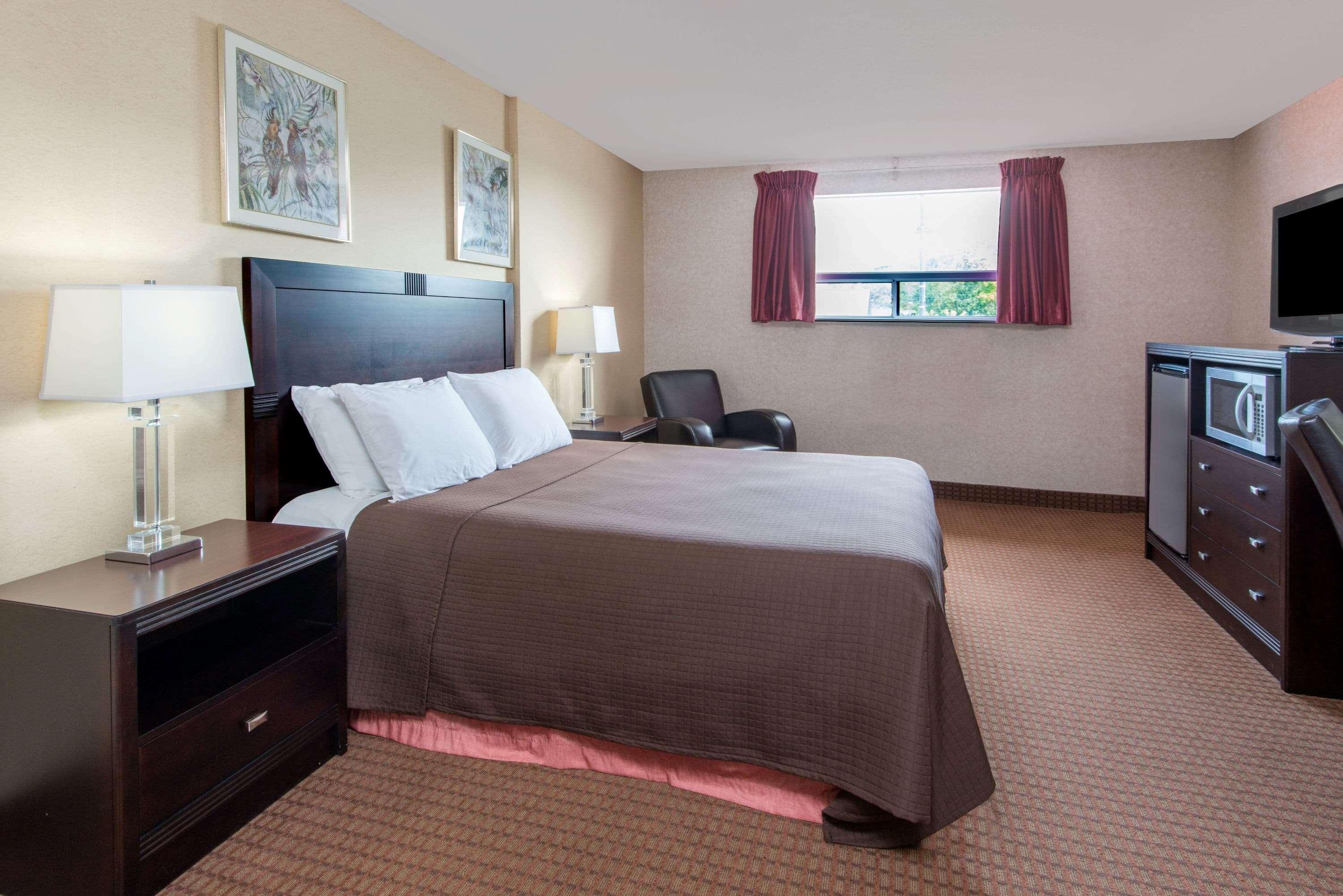 Howard Johnson By Wyndham Gravenhurst Esterno foto