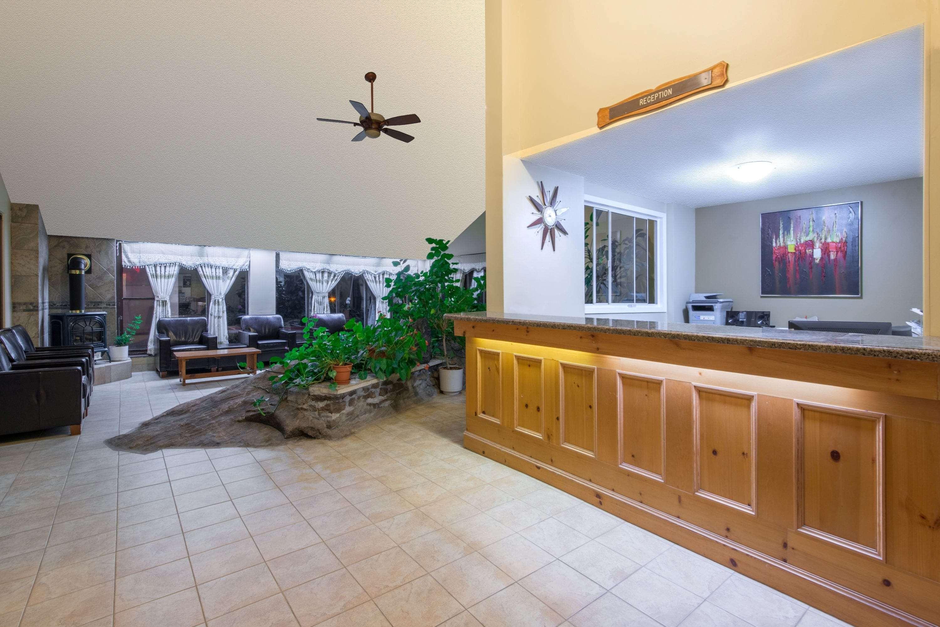 Howard Johnson By Wyndham Gravenhurst Esterno foto