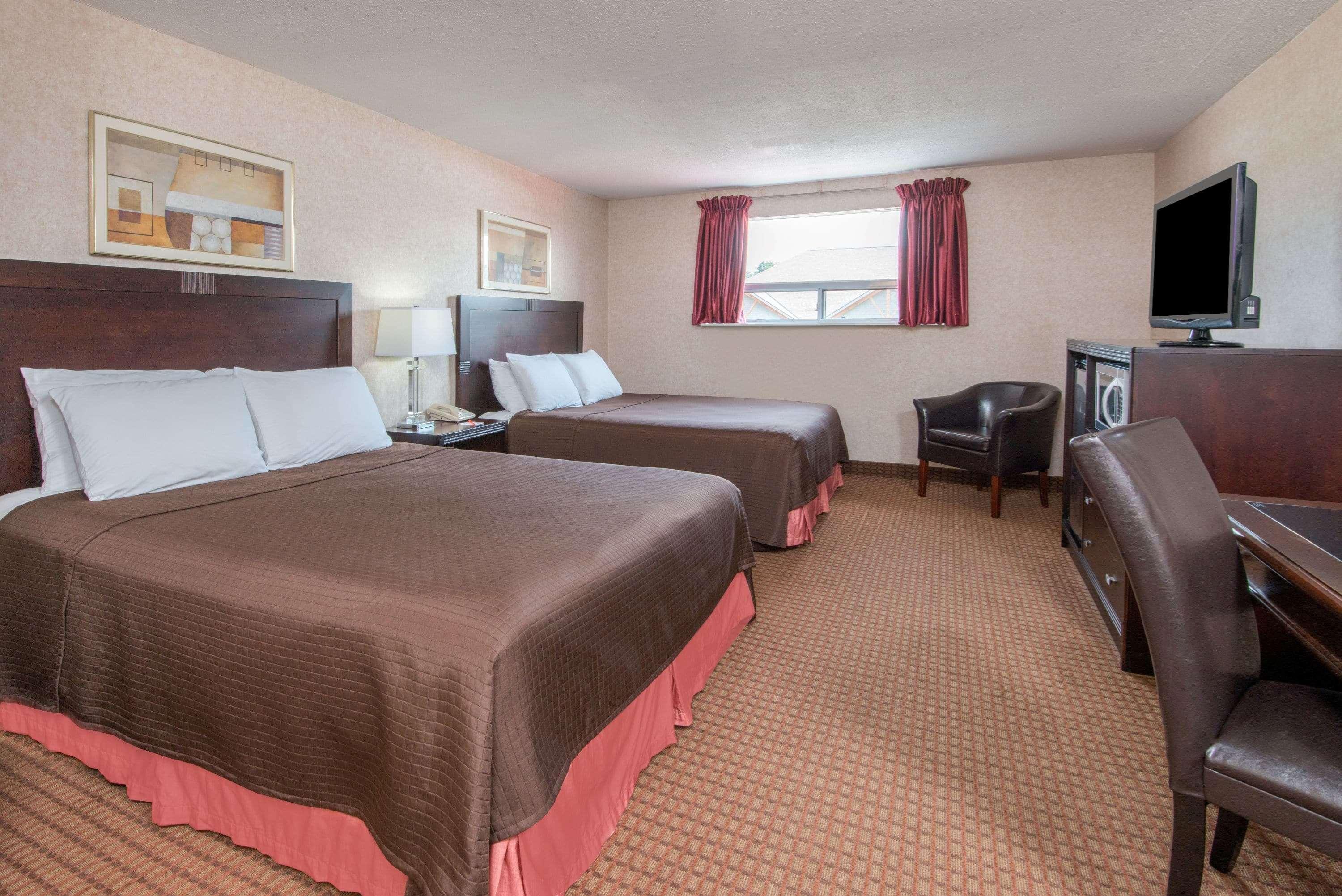 Howard Johnson By Wyndham Gravenhurst Esterno foto